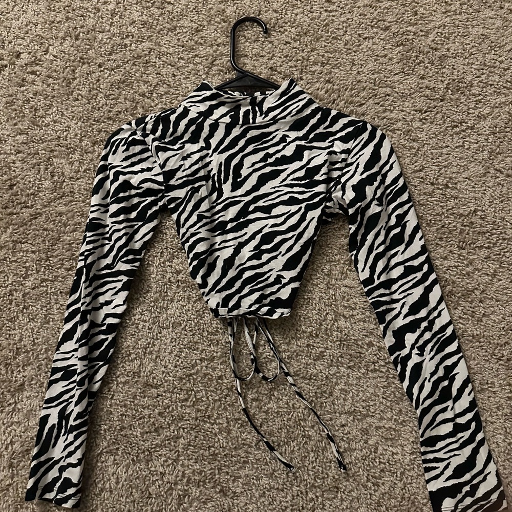 MOTEL ROCKS ZEBRA PRINT LONG SLEEVE OPEN BACK CROP TOP